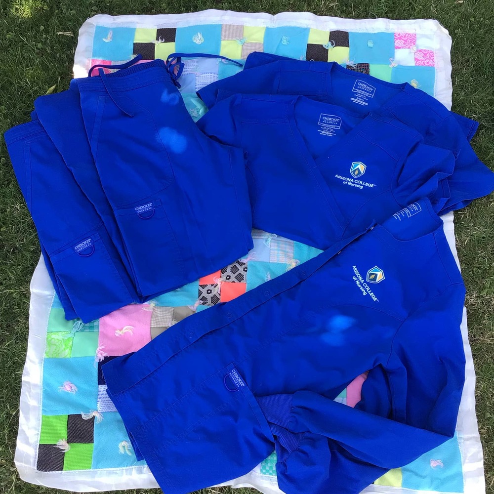 Arizona College of Nursing Small Womens Scrubs 5 piece lot set